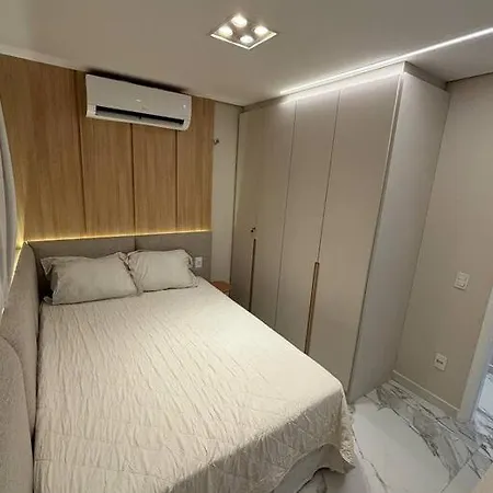 Apartamento Vista Mar Incrível Com 2 Quartos Beira Mar Fortaleza (Ceara)