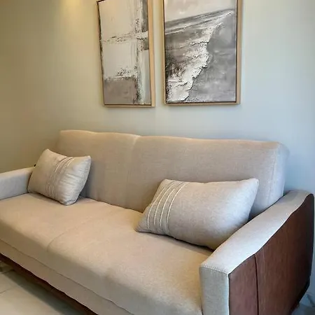 Apartamento Vista Mar Incrível Com 2 Quartos Beira Mar *