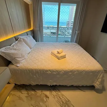 Apartamento Vista Mar Incrível Com 2 Quartos Beira Mar